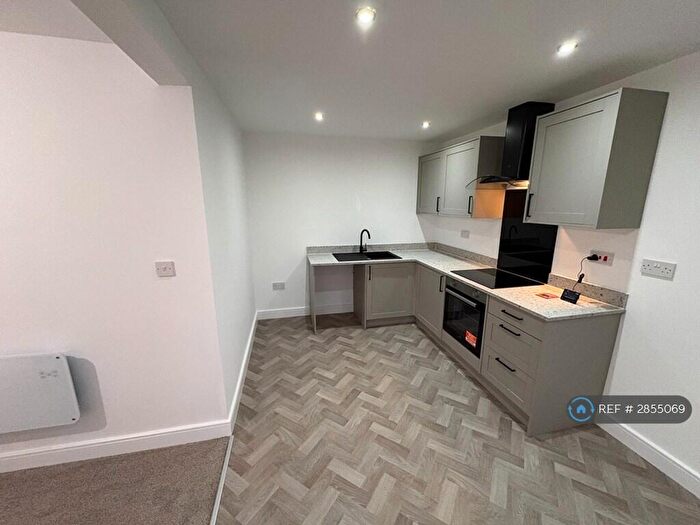 2 Bedroom Flat To Rent In Liscard Way, Wallasey, CH44