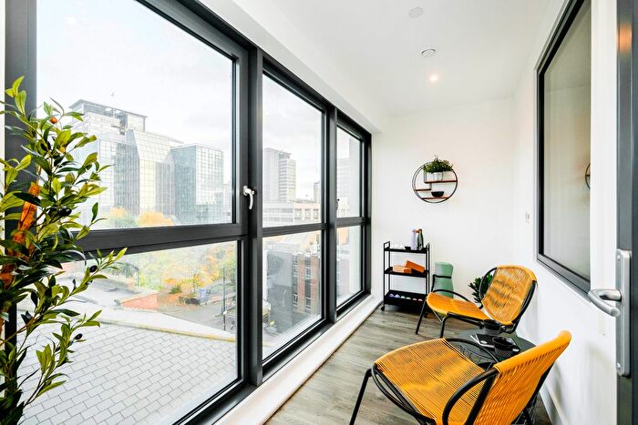 1 Bedroom Flat For Sale In Poplar Walk, Croydon, CR0