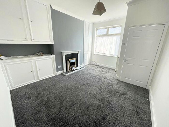 2 Bedroom House To Rent In Kitchener Street/Darlington/Denes, DL3