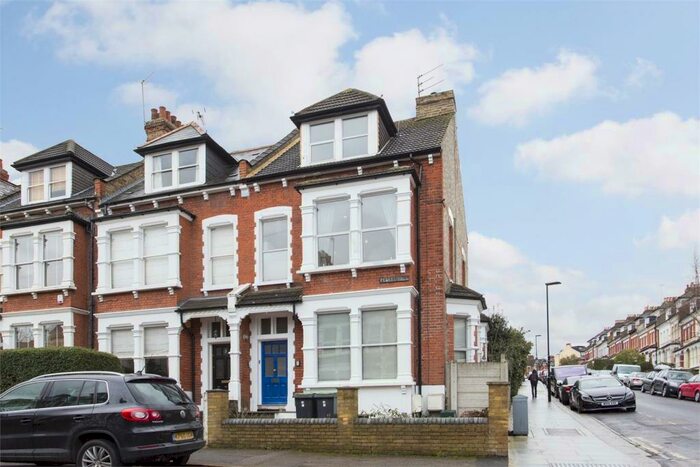 1 Bedroom Flat To Rent In Ferrestone Road, N8