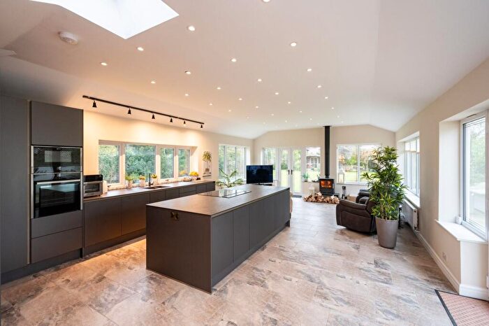 3 Bedroom Detached House For Sale In Liverpool Road, Southport, PR8