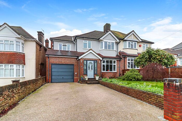 4 Bedroom Semi Detached House For Sale In Wimborne Grove, Watford, WD17
