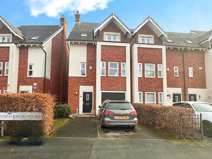 5 Bedroom Terraced House To Rent In Houseman Crescent, Didsbury, Manchester, M20