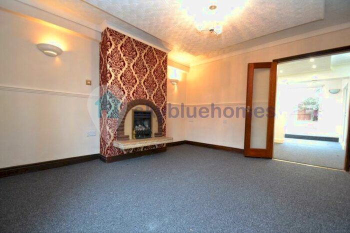 3 Bedroom End Of Terrace House To Rent In Wycombe Road, Leicester, LE5