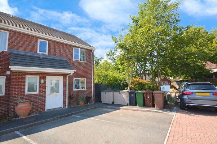 3 Bedroom End Of Terrace House For Sale In Lewes Gardens, Plymouth, Devon, PL5
