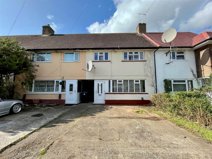 3 Bedroom Terraced House To Rent In Linden Gardens, Enfield, EN1