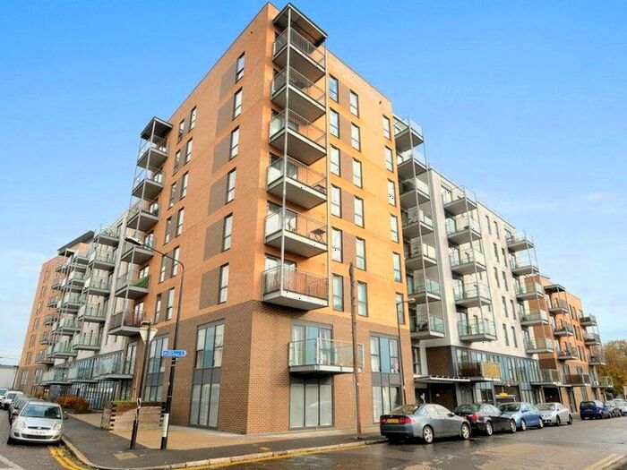 2 Bedroom Flat To Rent In Jude Street, E16