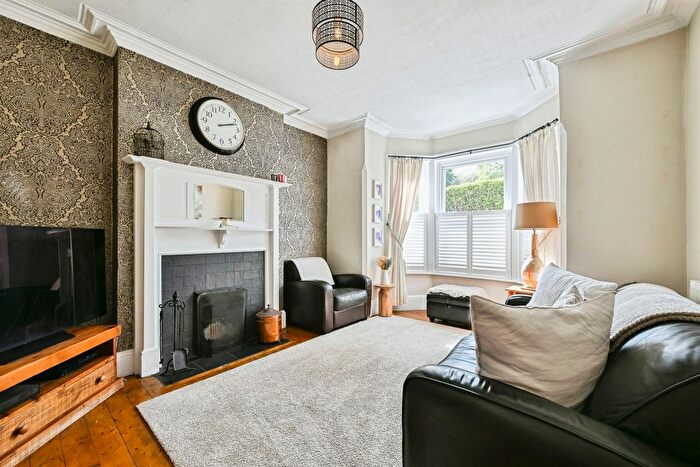 3 Bedroom Semi-detached House For Sale In Highbury Road, Nottingham, NG6