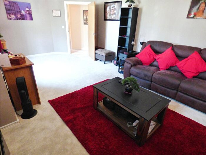 2 Bedroom Apartment For Sale In Silver Birch Way, Whiteley, Fareham, PO15
