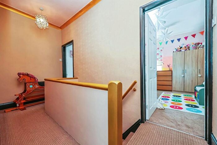 3 Bedroom Terraced House For Sale In Loscoe Road, Heanor, DE75