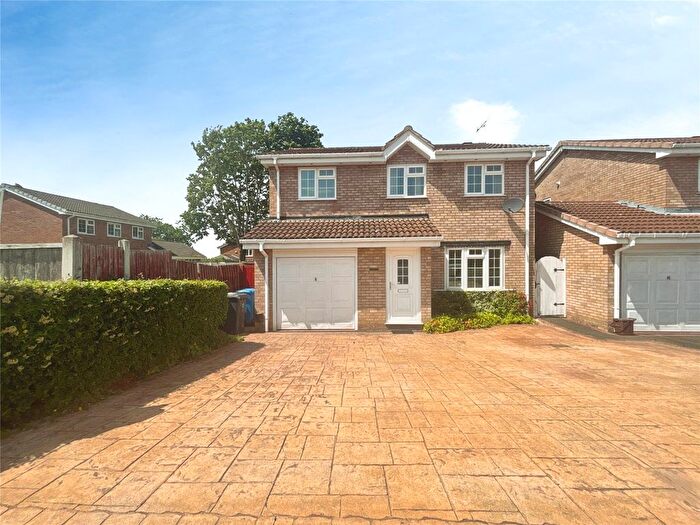 4 Bedroom Detached House For Sale In Elmley Grove, Perton Wolverhampton, Staffordshire, WV6