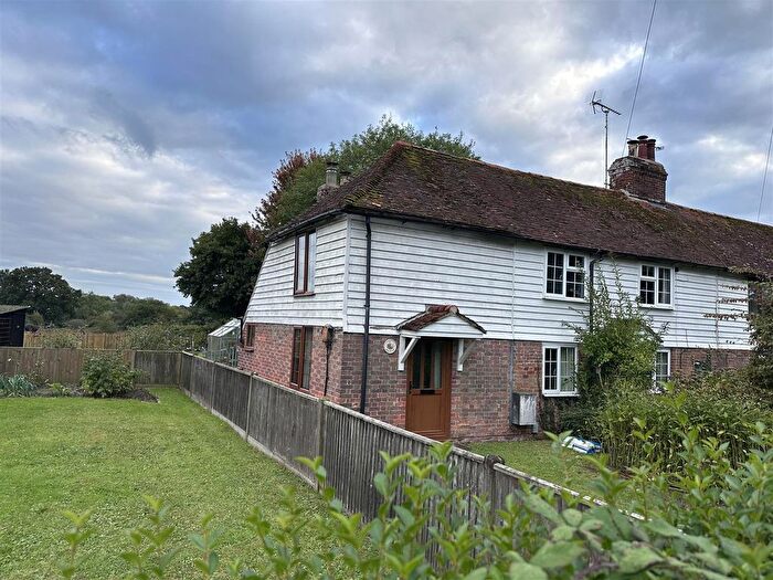 2 Bedroom Property To Rent In Bull Lane, Bethersden, Ashford, TN26