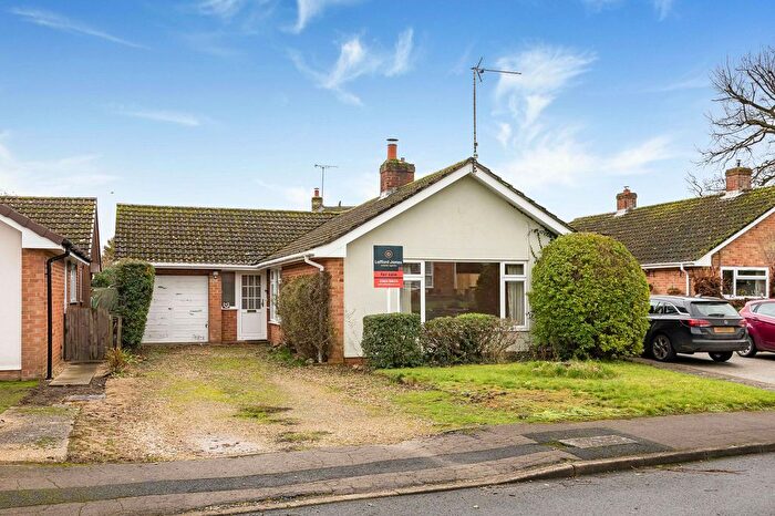 2 Bedroom Detached Bungalow For Sale In Astley Close, Pewsey, SN9