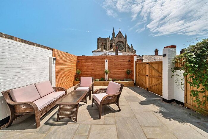 3 Bedroom Semi-Detached House For Sale In St. Marys Gate Mews, London Road, Arundel, BN18