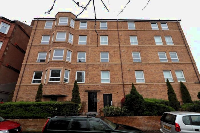 2 Bedroom Flat To Rent In Skirving Street, Shawlands, Glasgow, G41