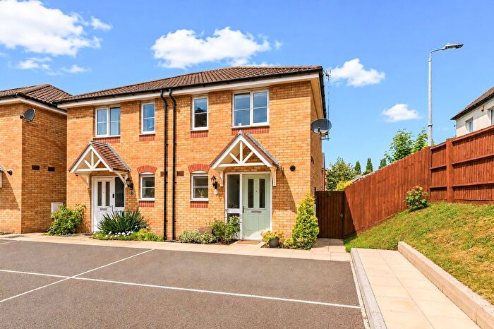 2 Bedroom Semi Detached House For Sale In Aluminium Close, Rogerstone, NP10