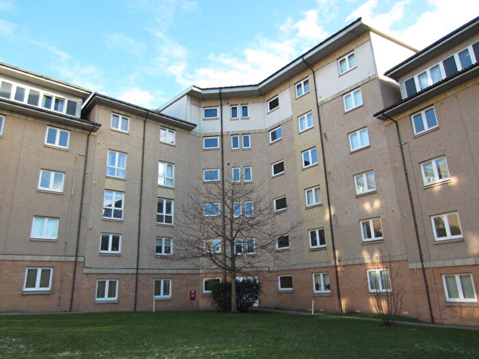 3 Bedroom Terraced House To Rent In Links Road, Aberdeen, AB24