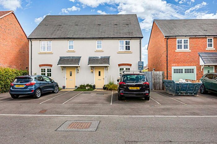 3 Bedroom Semi-Detached House For Sale In Roman Way, Shrivenham, Oxfordshire, SN6