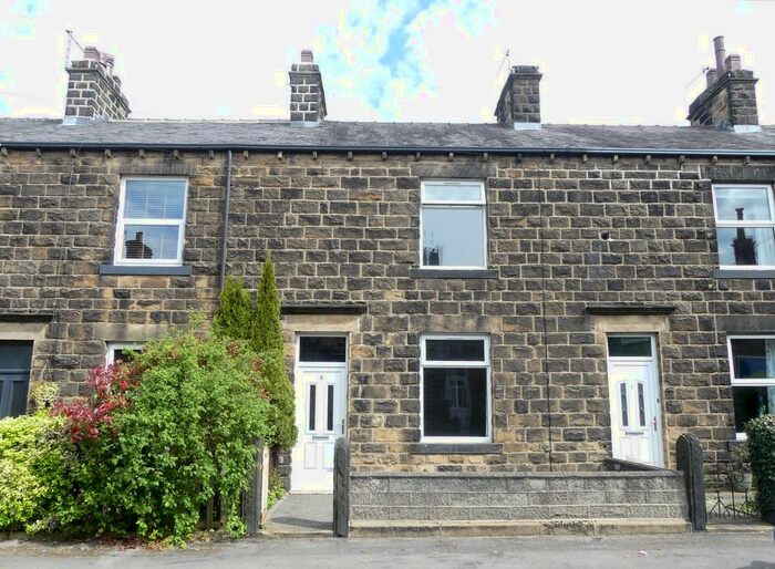 2 Bedroom Terraced House To Rent In Leamington Terrace, Ilkley, LS29