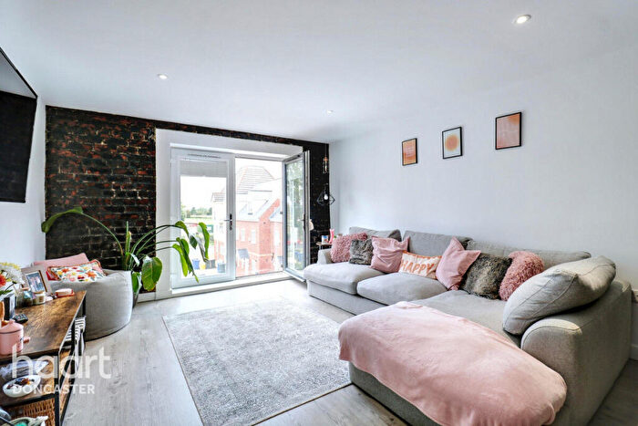 2 Bedroom Apartment For Sale In Kiln Court, Doncaster, DN3
