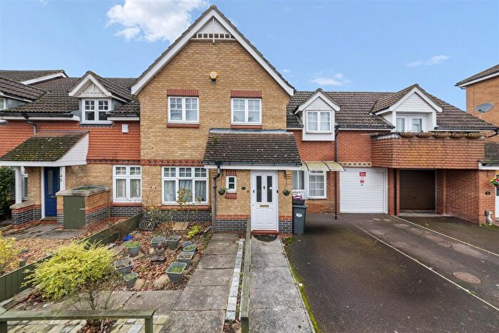 4 Bedroom Terraced House For Sale In Garrison Close, Hounslow, TW4