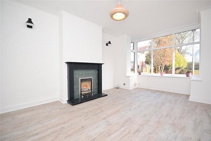 2 Bedroom Semi-Detached House To Rent In London, CR0