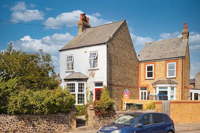 3 Bedroom Semi-Detached House For Sale In Green Lane, Broadstairs, Kent, CT10