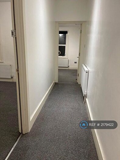 3 Bedroom Terraced House To Rent In Thornton Road, Croydon, CR0