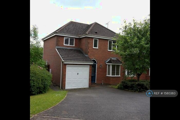 4 Bedroom Detached House To Rent In Gainsborough Way, Daventry, NN11