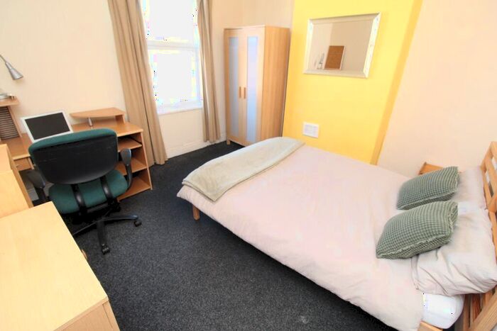 3 Bedroom Terraced House To Rent In Claude Street (Bed), Dunkirk, Nottingham, NG7