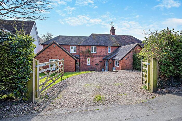 4 Bedroom Semi-Detached House For Sale In Springhill Road, Goring, Oxfordshire, RG8
