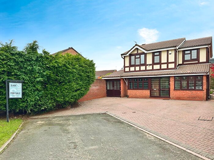 4 Bedroom Detached House For Sale In Coombe Croft, Pendeford, Wolverhampton, WV9