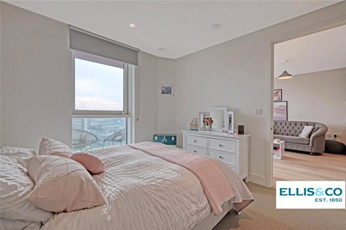 1 Bedroom Apartment For Sale In Daneland Walk, London, N17