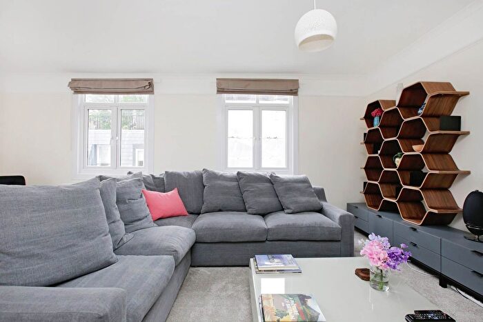 3 Bedroom Flat To Rent In Fulton Mews, Bayswater, W2