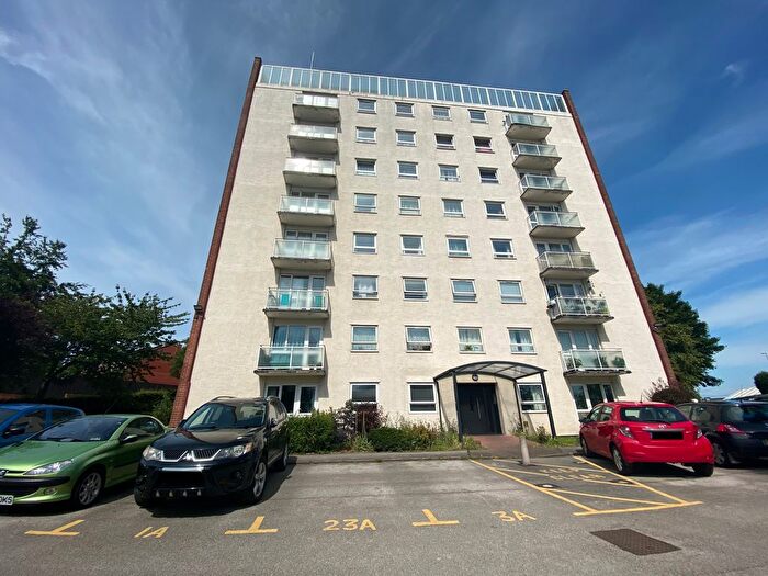 2 Bedroom Flat To Rent In Armitage House, Lichfield, WS13