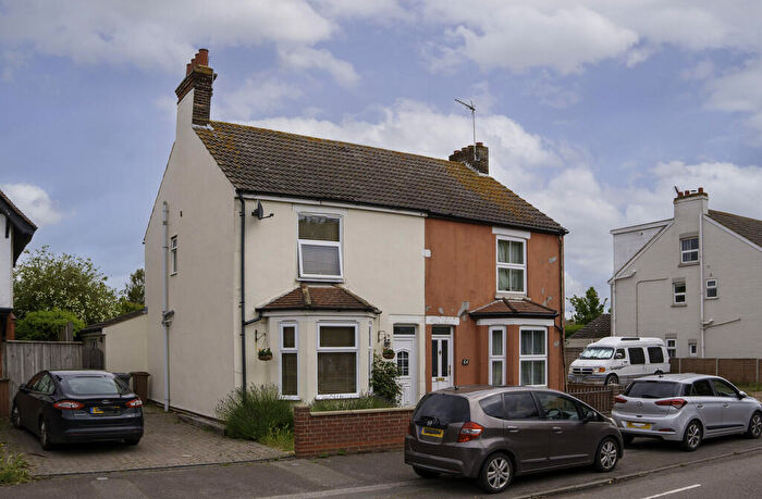 3 Bedroom Semi Detached House For Sale In High Road, Trimley St. Mary, IP11