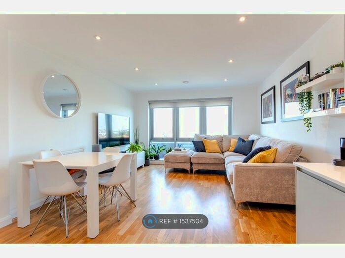 1 Bedroom Flat To Rent In Brook Road, Borehamwood, WD6