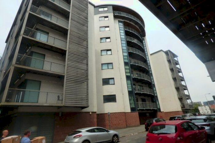 2 Bedroom Flat To Rent In Chandlers Wharf, Liverpool, L1