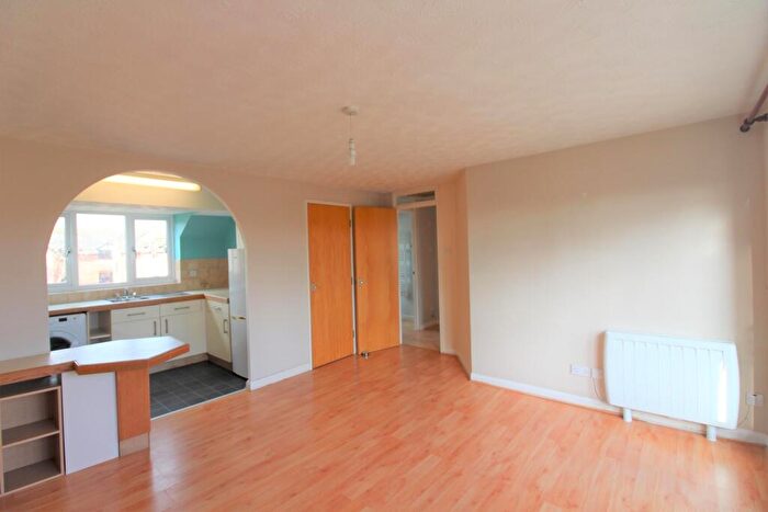 1 Bedroom Flat To Rent In Longworth Close, Banbury, OX16