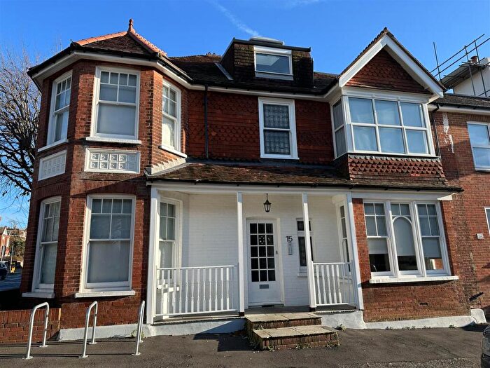 Flat To Rent In Caburn Road, Hove, BN3