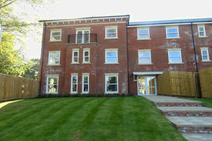 2 Bedroom Flat To Rent In Watson House, Turing Gate, Bletchley Park, Milton Keynes MK3