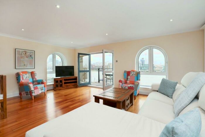 3 Bedroom Flat To Rent In Springalls Wharf, London, SE16