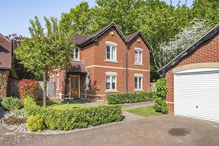 3 Bedroom Semi-Detached House For Sale In Copse End, Caversham, Reading, RG4