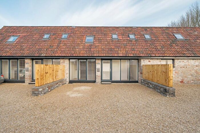 3 Bedroom Barn Conversion For Sale In Somerset Court, Brinsea, Congresbury, BS49