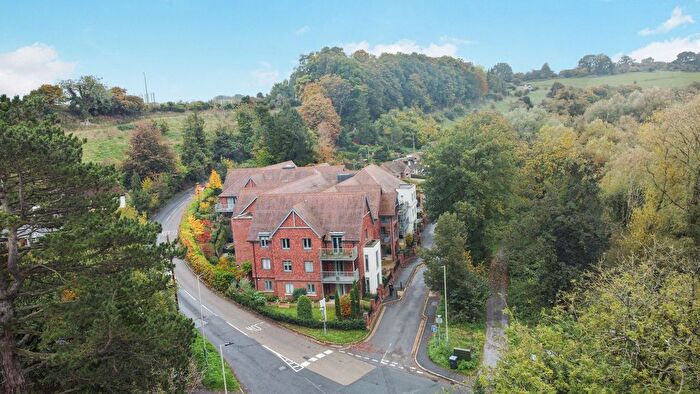 2 Bedroom Flat For Sale In Granham Close, Marlborough, SN8