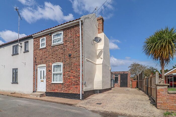 3 Bedroom Semi-Detached House For Sale In Church Road, Clenchwarton, King's Lynn, Norfolk, PE34