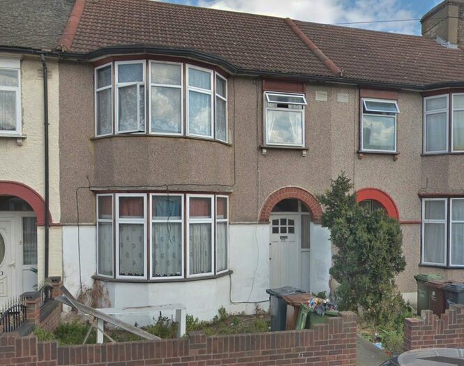 Studio To Rent In Cecil Avenue, Barking IG11