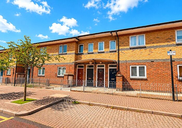 1 Bedroom Flat For Sale In Woodcocks, London, E16
