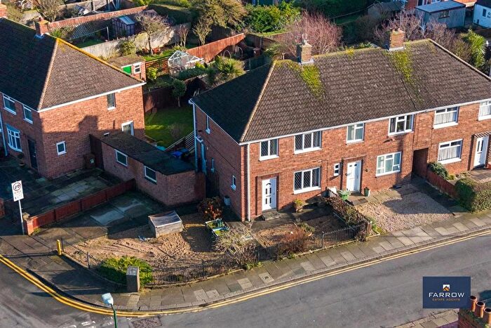 3 Bedroom End Terrace House For Sale In Curry Road, Grimsby, DN34