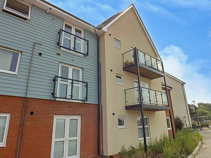 2 Bedroom Flat For Sale In "The Kingfisher Plot " At Perry Close